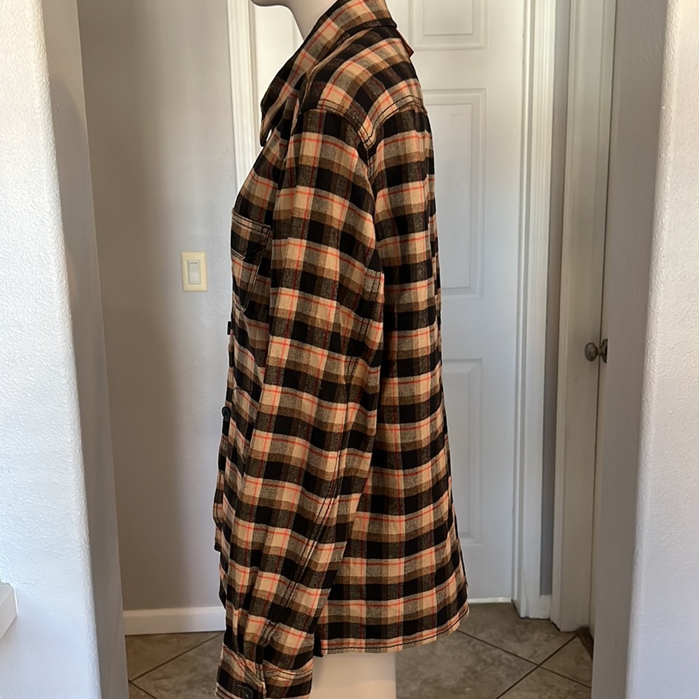 Coach men’s plaid black/tan/red heavy wool button down shirt, size Large - Picture 4 of 11